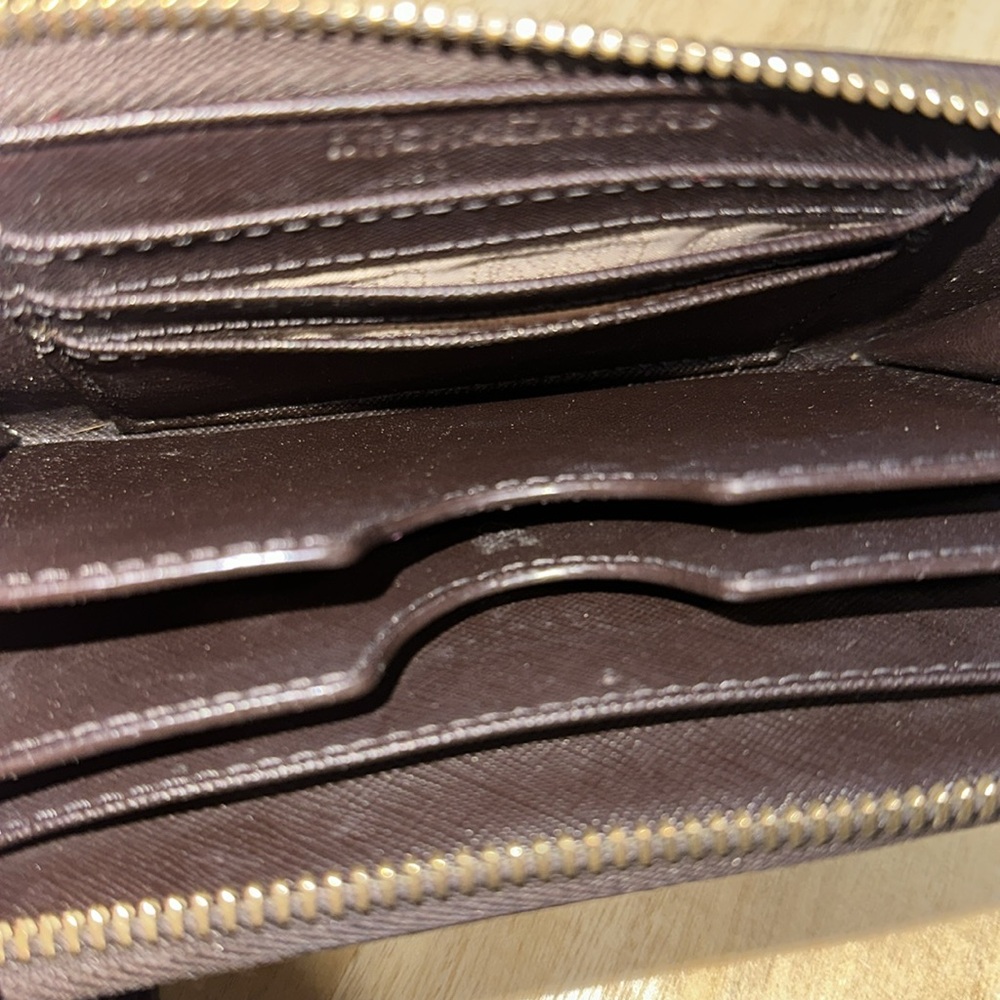 ⭐️SOLD⭐️ Michael Kors Brown and Gold Wallet with Removable Wrist Strap - Picture 9 of 13